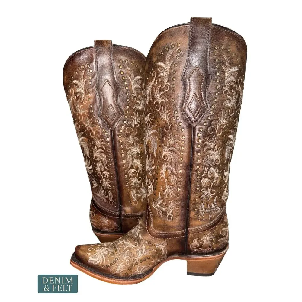 NEW Corral Maple Brown Embroidery Stud Snip‎ Toe Western Boots Size 6M Cowgirl
